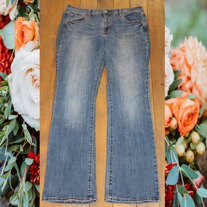 Old Navy Petite Curvy Profile Mid-Rise Jeans – 10 Short